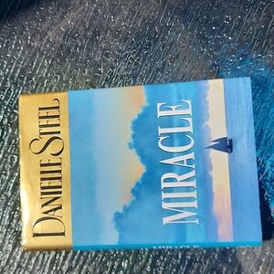 Miriacle by Danielle Steel Hard Copy EUC